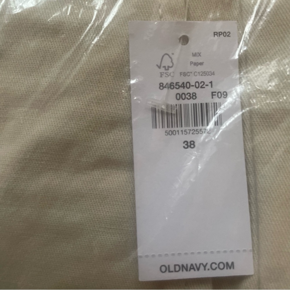 NWT Slim Built-In Flex Rotation 5-inch Inseam Chino Shorts in Wishbone​ - Picture 6 of 9